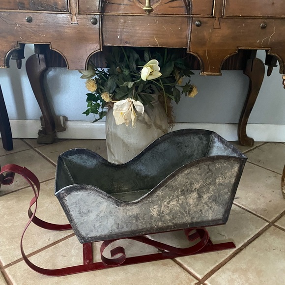 Diy metal runners for christmas sleigh